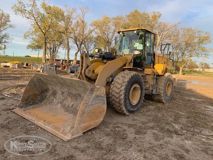 Used Caterpillar Loader